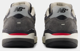 New Balance - Numeric Andrew Reynolds 933 Shoes | Grey