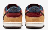 Nike SB - Dunk Low Pro Shoes | Celestial Gold (City Of Cinema)