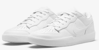 Nike sb white sneakers hotsell